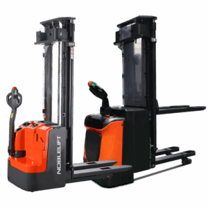 Profesionalūs savaeigiai elektriniai keltuvai (stakeriai)